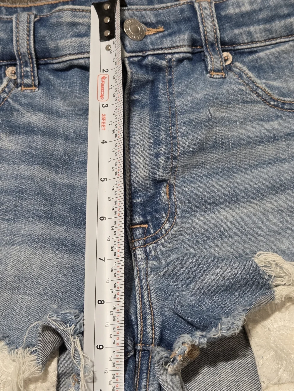 AE High Waisted Distressed Jean Shorts, Frayed Hems, PeekABoo Lace Pockets Sz 8 - Picture 2 of 4